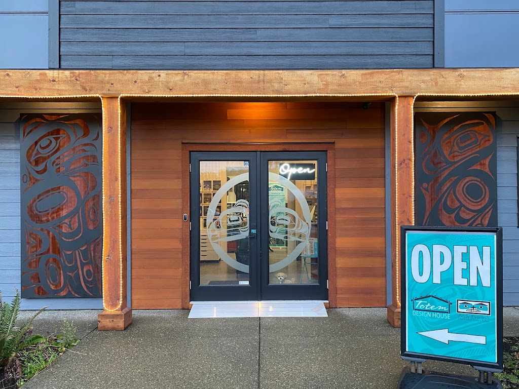 Totem Design House | 3250 Comox Rd, Courtenay, BC V9N 3P8, Canada | Phone: (250) 941-4422