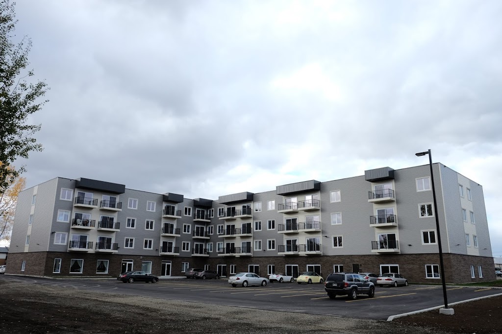 Résidence Des Bâtisseurs - Louiseville | 211 9e Avenue, Louiseville, QC J5V 0A8, Canada | Phone: (819) 244-4009