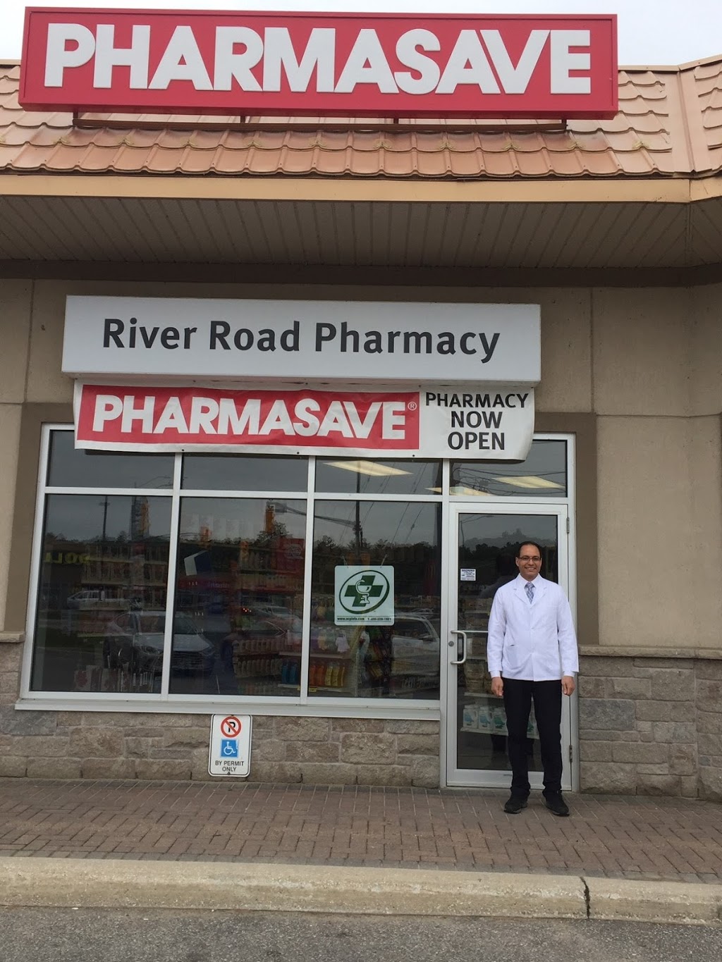 Pharmasave River Road Pharmacy | 1256 Mosley St #3, Wasaga Beach, ON L9Z 2E5, Canada | Phone: (705) 352-0781