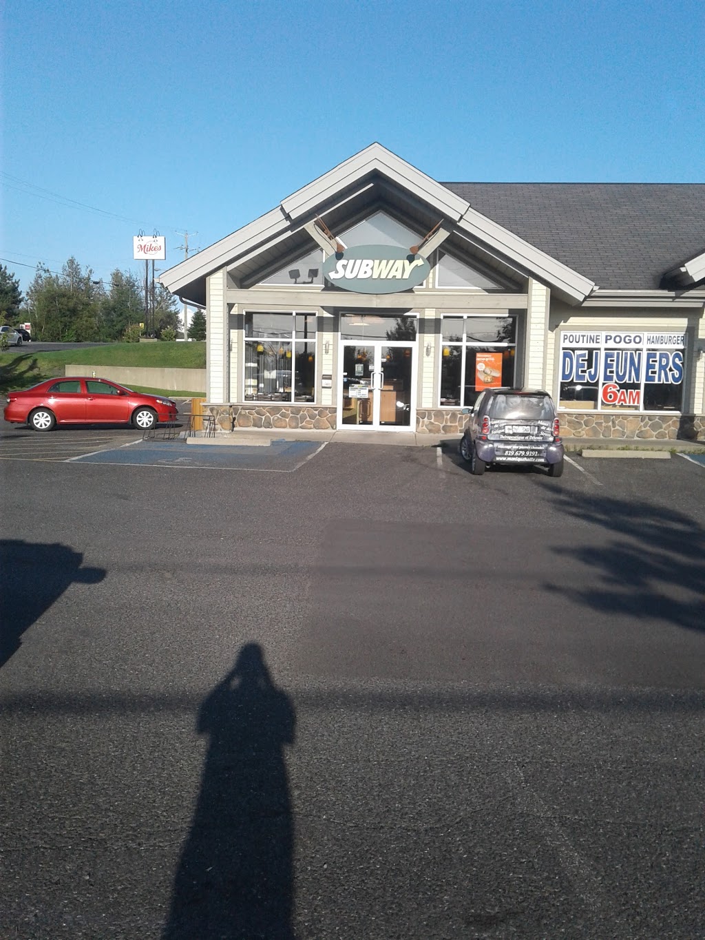 Subway | 101 Boulevard de Bromont #10, Bromont, QC J2L 3H1, Canada | Phone: (450) 534-0040