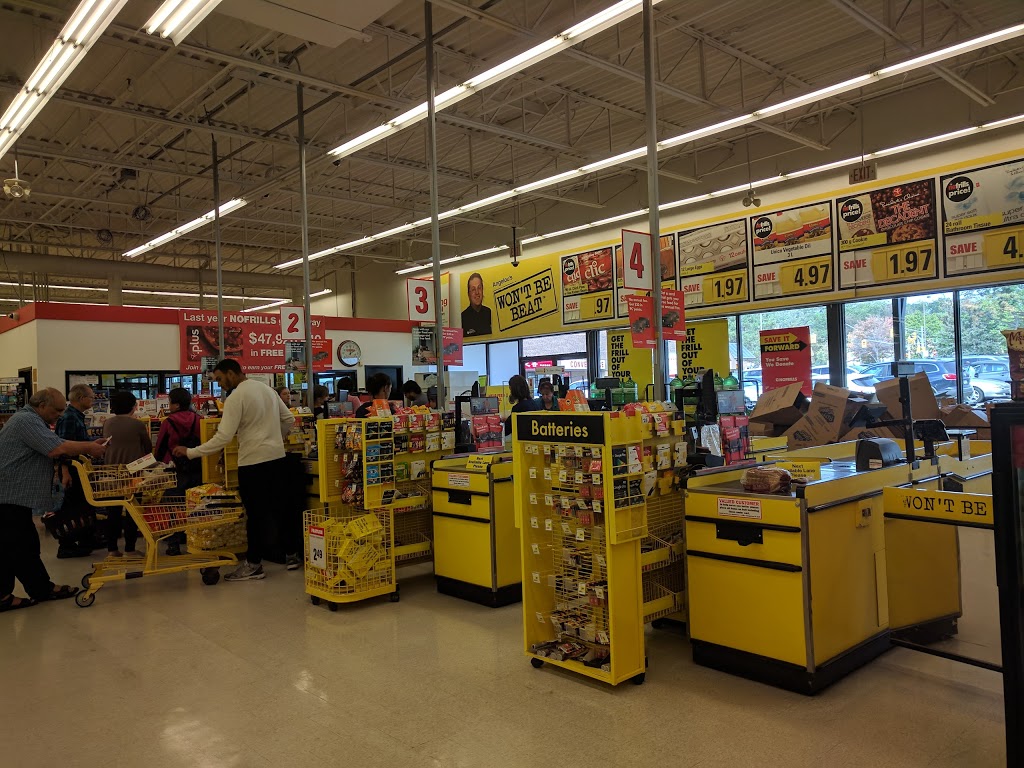 Farzins No Frills | 4040 Creditview Rd, Mississauga, ON L5C 3Y8, Canada | Phone: (866) 987-6453