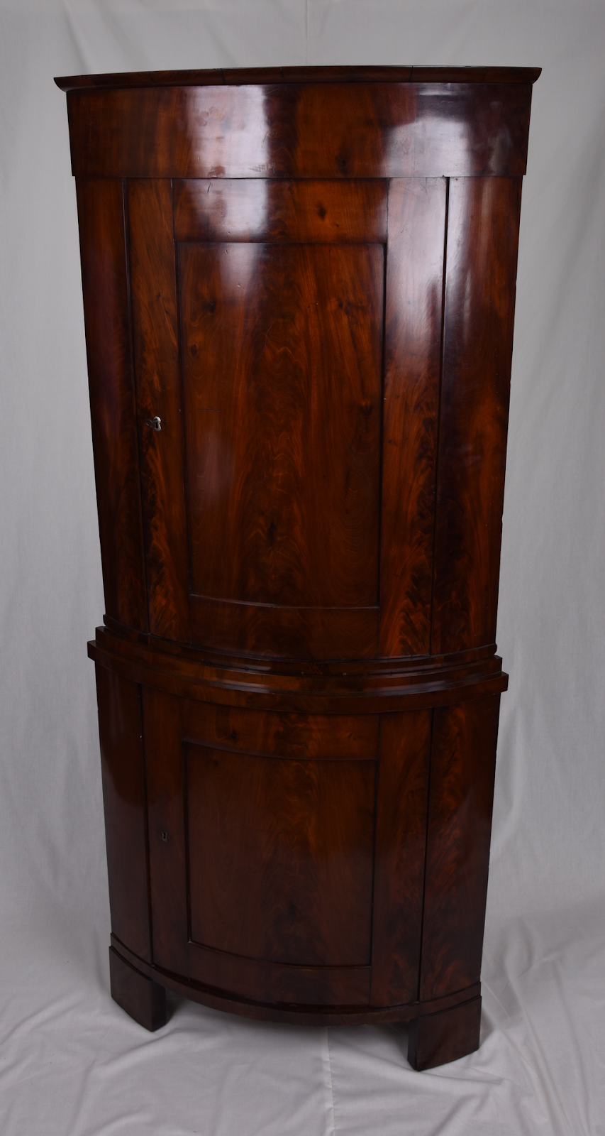 J Taylor Antiques Ltd | 167 William St, Brantford, ON N3T 3L4, Canada | Phone: (905) 521-6844