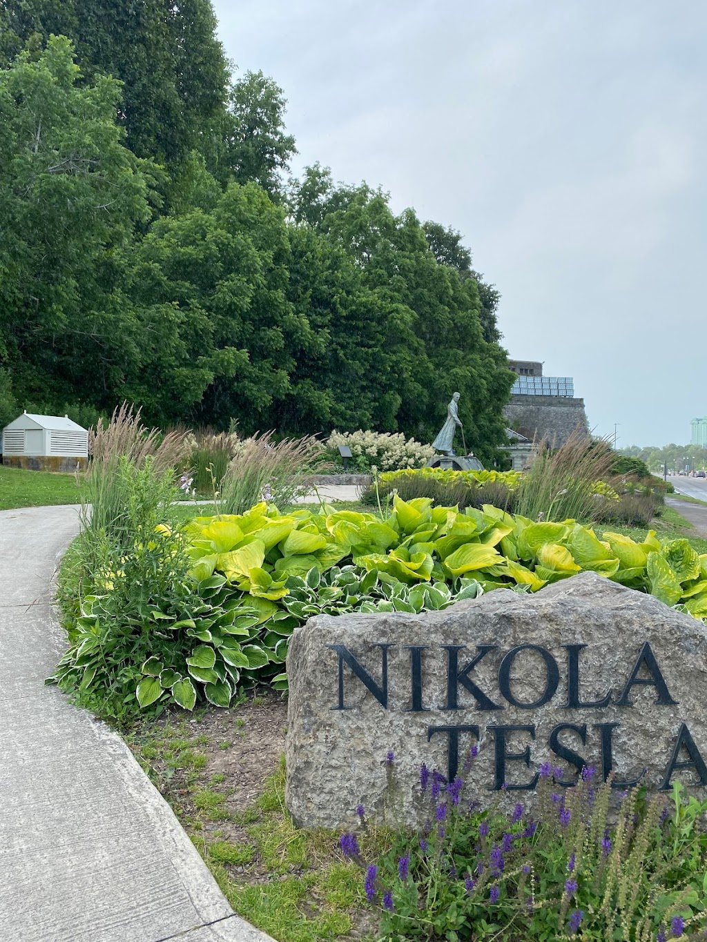 Nikola Tesla Statue | 6342 Niagara Pkwy, Niagara Falls, ON L2G, Canada | Phone: (718) 417-5102