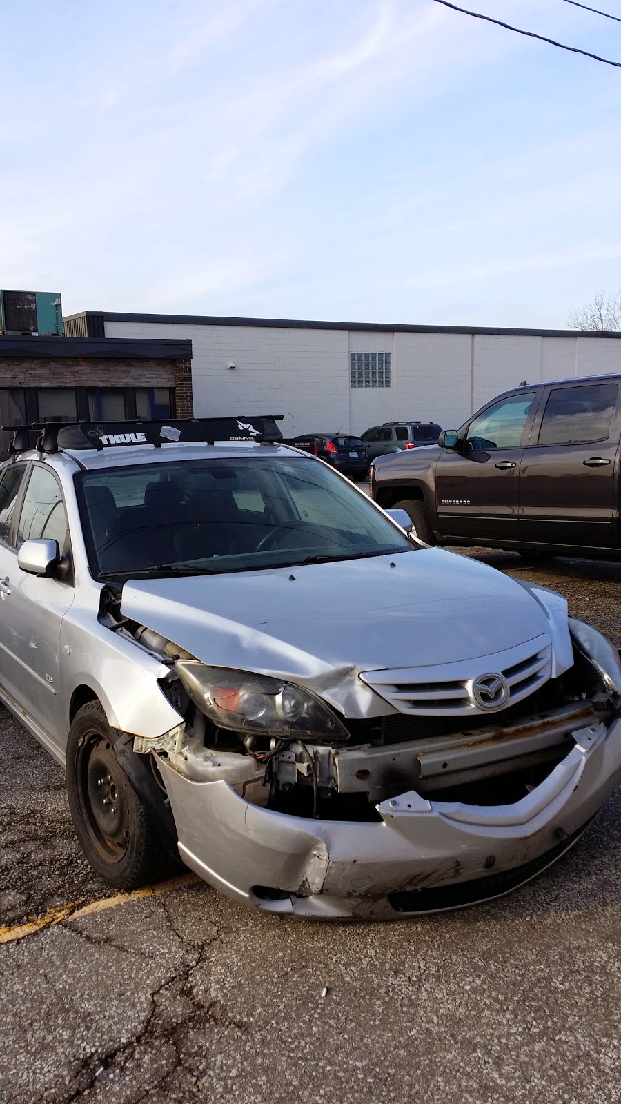 CARSTAR Windsor | 700 North Service Rd E, Windsor, ON N8X 3J3, Canada | Phone: (519) 969-3391