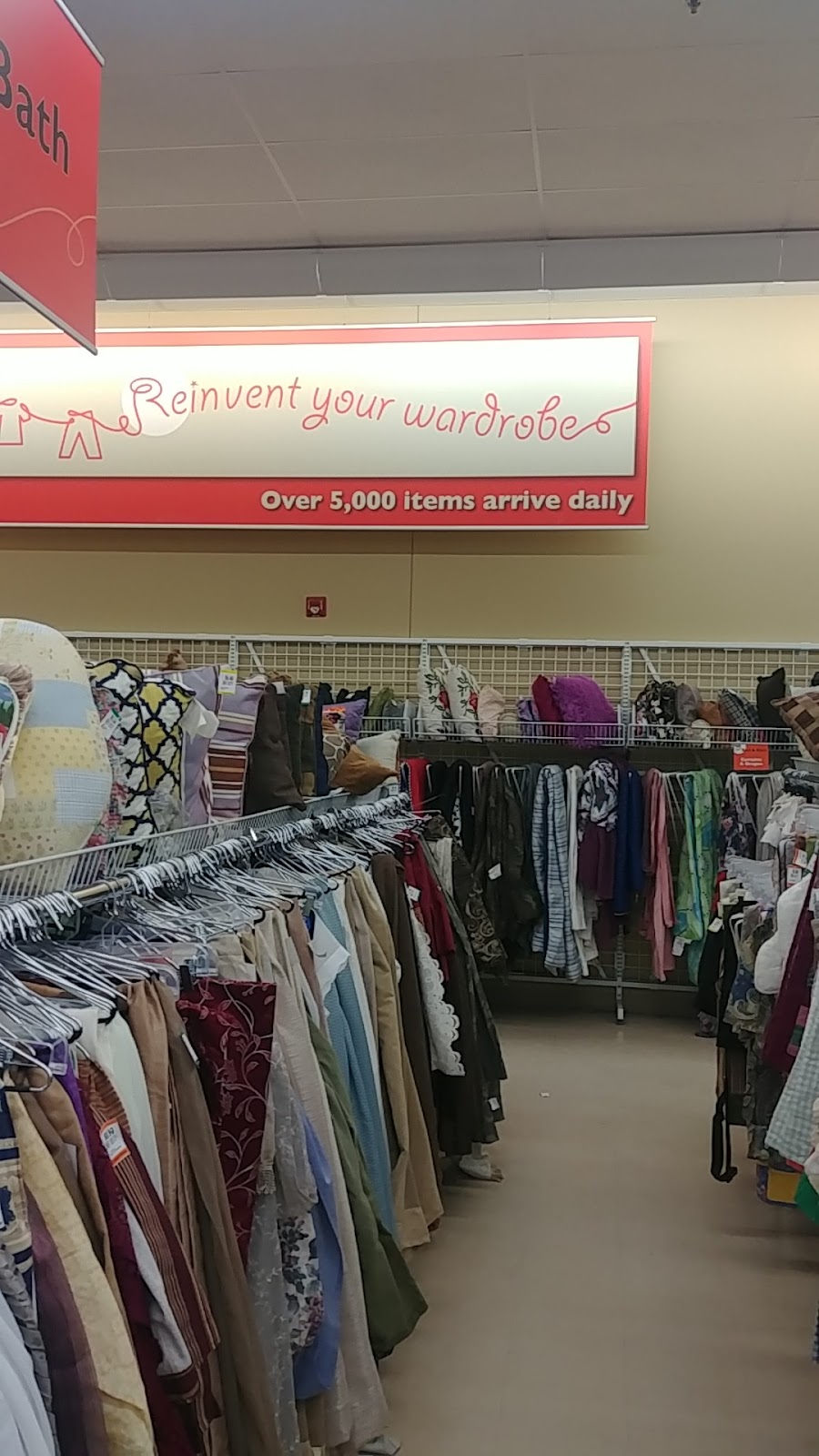 Value Village | 50 Horseshoe Crescent, Waterdown, ON L0R 2H2, Canada | Phone: (905) 689-0565