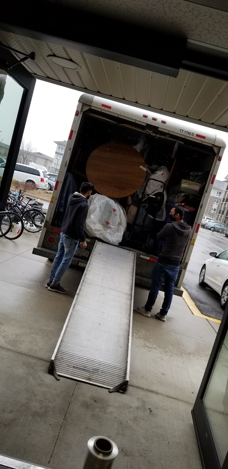 S&M Packers and Movers | 3 Almayo Crescent, Etobicoke, ON M9V 2L4, Canada | Phone: (647) 466-2353