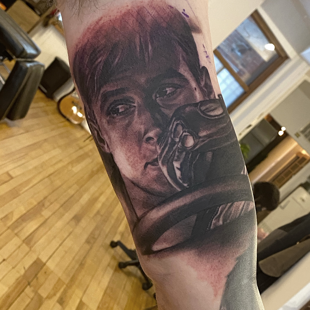 BLOODLINE | 5262 Av du Parc, Montréal, QC H2V 4G7, Canada | Phone: (514) 769-4444