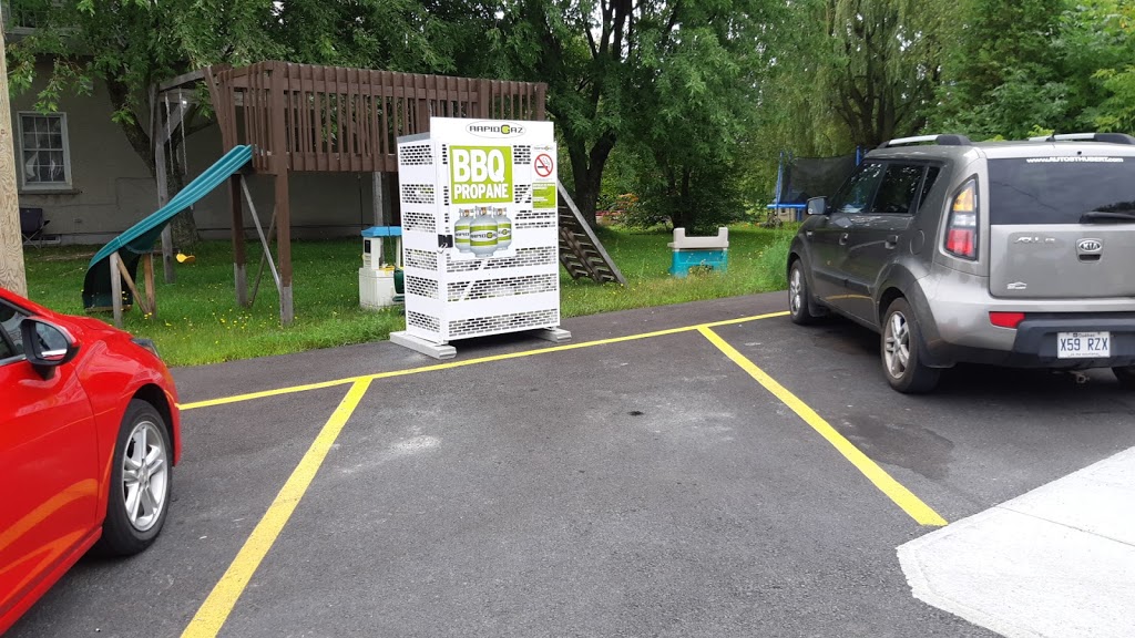 MARCHE O ST-GREGOIRE | 11 Rue Saint Joseph, Mont-Saint-Grégoire, QC J0J 1K0, Canada | Phone: (450) 358-1454