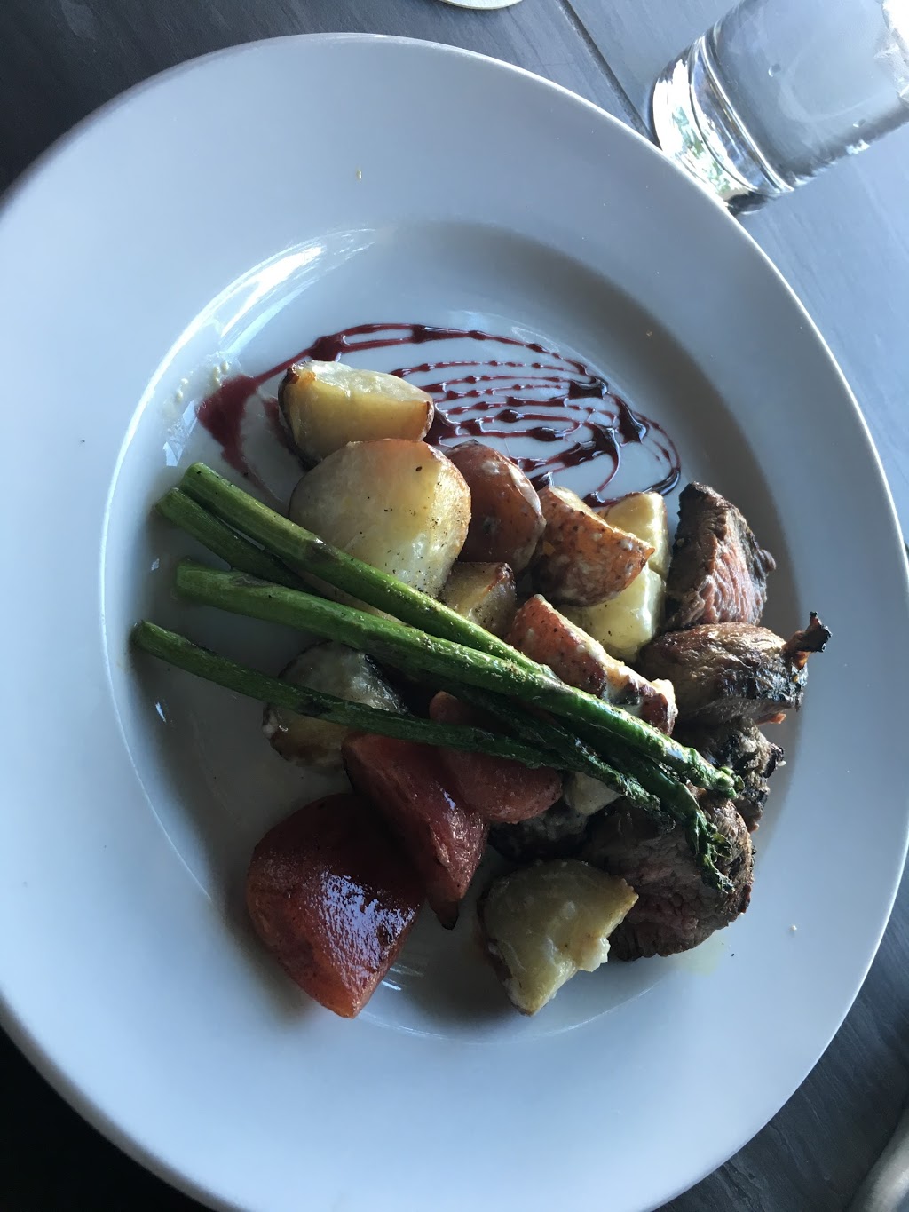 91 Restaurant | 5818 Beach Ave, Peachland, BC V0H 1X7, Canada | Phone: (250) 863-2294