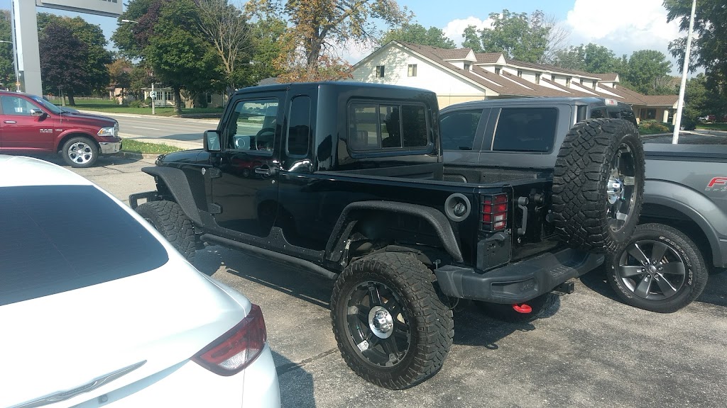 Lake Huron Chrysler | 268 Bayfield Rd, Goderich, ON N7A 3G6, Canada | Phone: (519) 524-7195
