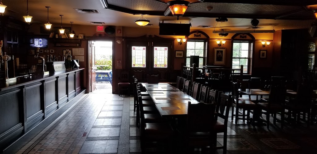 Mother McGuintys | 115 Parent Ave, Ottawa, ON K1N 7B5, Canada | Phone: (613) 562-0674