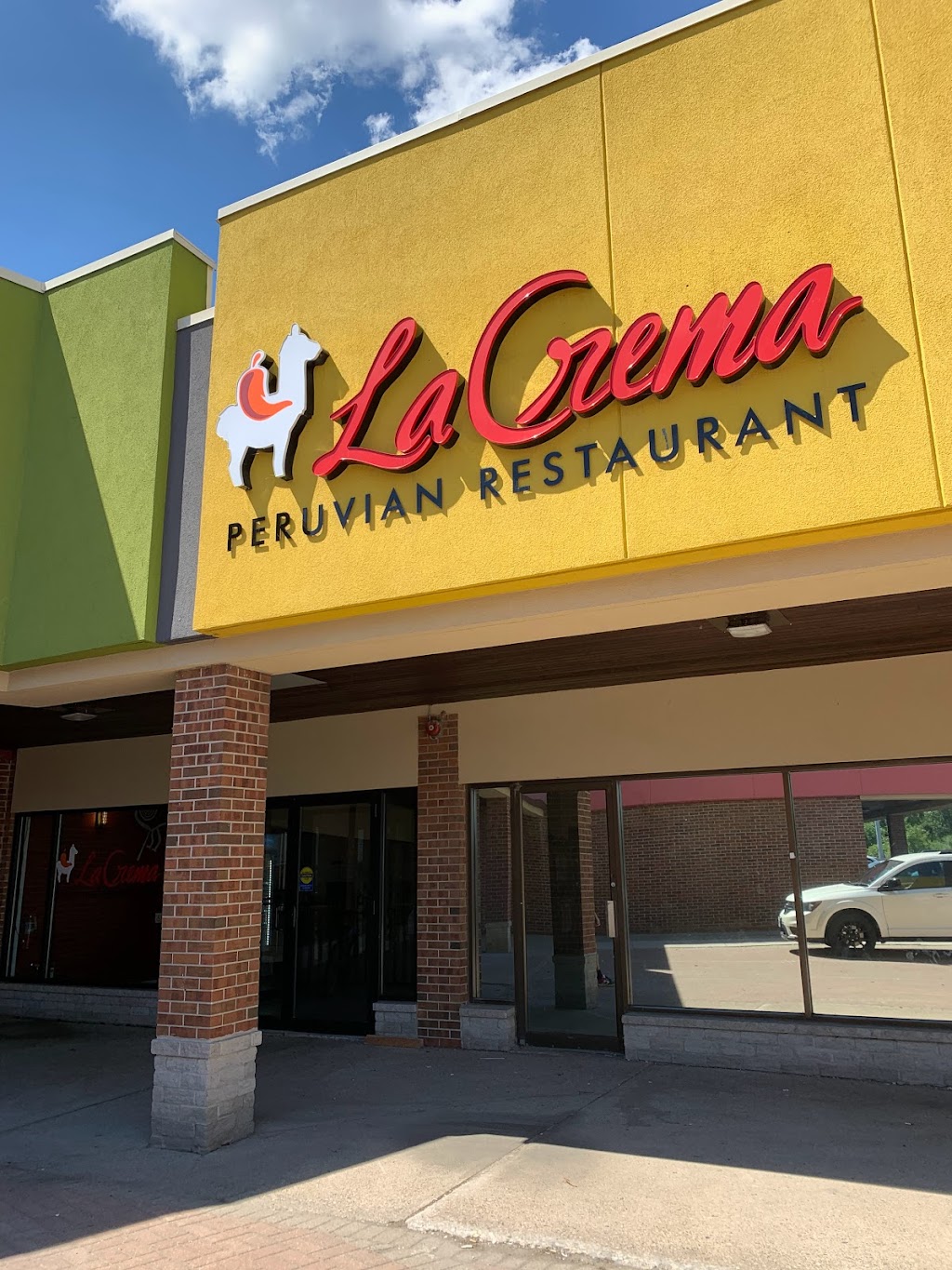 La Crema Peruvian Restaurant | 1144 Courtland Ave E #7, Kitchener, ON N2C 2H5, Canada | Phone: (519) 223-7770