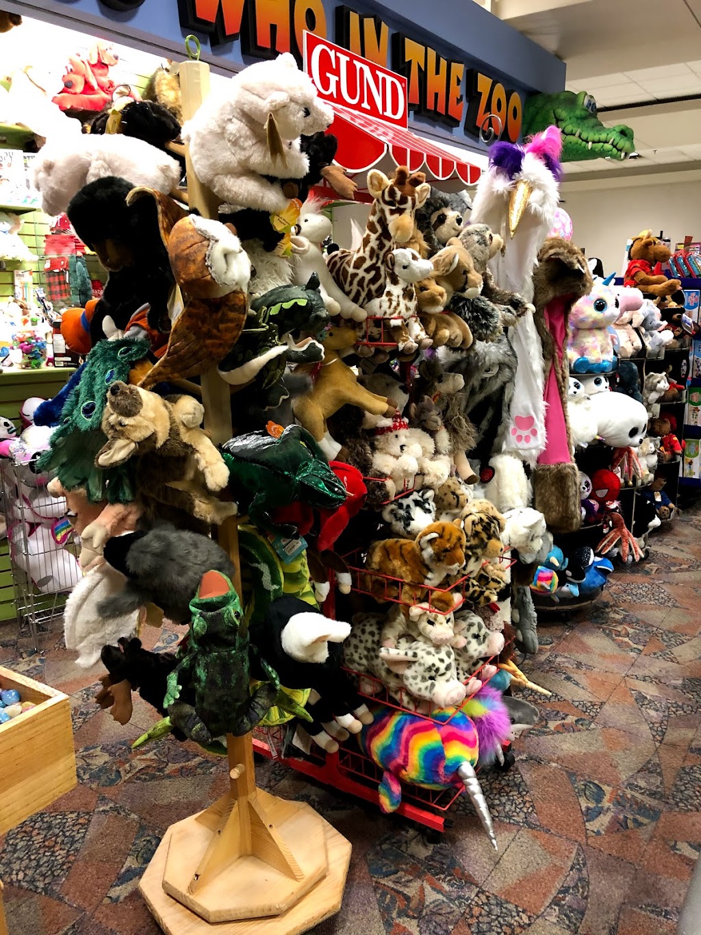 Whos Who In The Zoo Concourse A Store | 2000 Airport Rd NE #8101, Calgary, AB T2E 6W5, Canada | Phone: (403) 291-7037