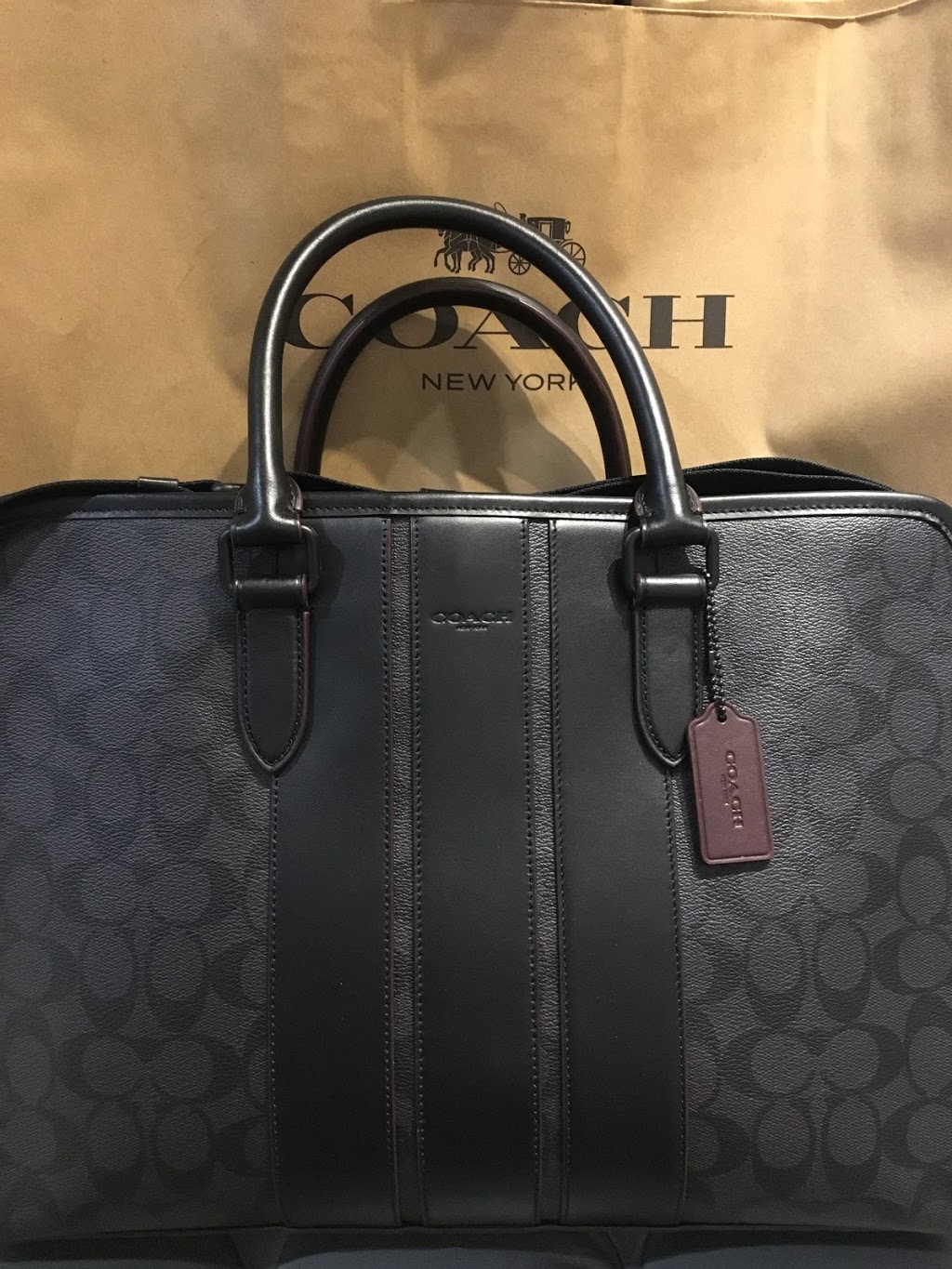 COACH Outlet | 7500 Lundys Lane Space A14, Niagara Falls, ON L2H 1G8, Canada | Phone: (905) 371-1106