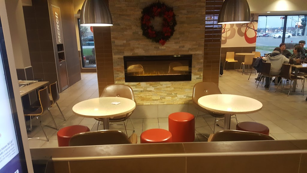 McDonalds | 4585 Boul Gene-H.-Kruger, Trois-Rivières, QC G9A 4N4, Canada | Phone: (819) 375-8202