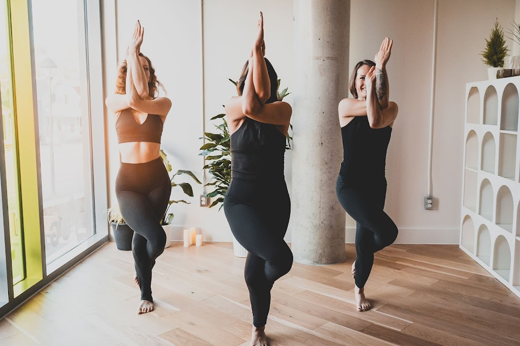 The Mat Lab Beechwood | 140 Beechwood Ave., Vanier, ON K1L 1A9, Canada | Phone: (613) 212-0065