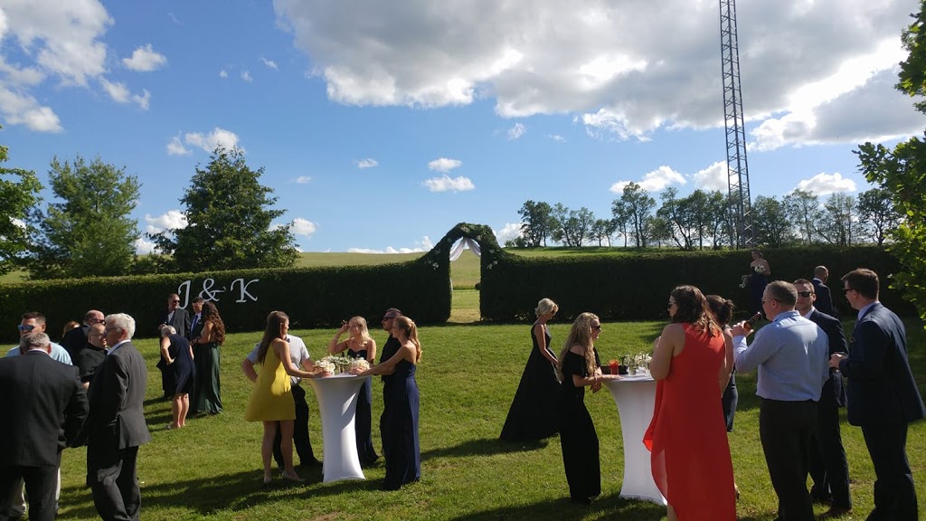 Dreamcrest Manor | 2130 Shirley Rd, Port Perry, ON L9L 1B3, Canada | Phone: (647) 389-2458