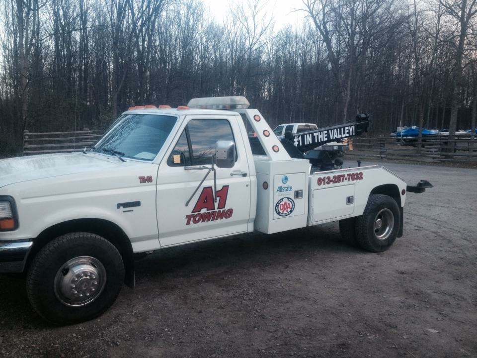 A1 Towing | 11670 Hwy 7, Carleton Place, ON K7C 0C5, Canada | Phone: (613) 223-8611