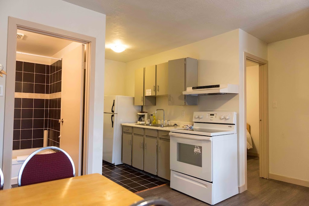 Radium Park Lodge | 4873 Stanley St, Radium Hot Springs, BC V0A 1M0, Canada | Phone: (250) 347-9582