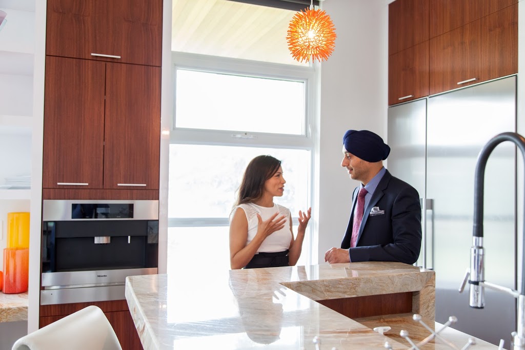 Jesse Johar, Sales Representative | 2162 Major MacKenzie Dr W, Maple, ON L6A 1P7, Canada | Phone: (416) 858-7365