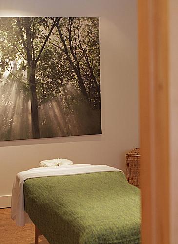 Caterina Caccese, Massothérapie et Naturopathie, Prana Medicina | 6994, St-Denis, 5886 Rue St-Hubert, Montréal, QC H2S 2L7, Canada | Phone: (514) 554-5299