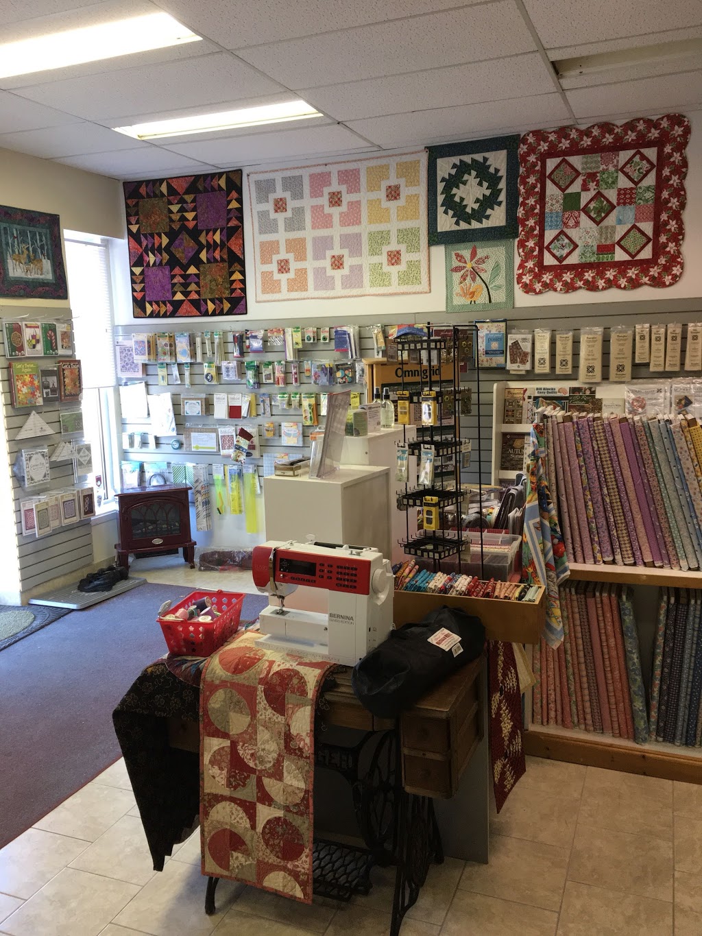 Cozy Quilts | 121 Toronto Rd D, Port Hope, ON L1A 3S5, Canada | Phone: (905) 885-5777