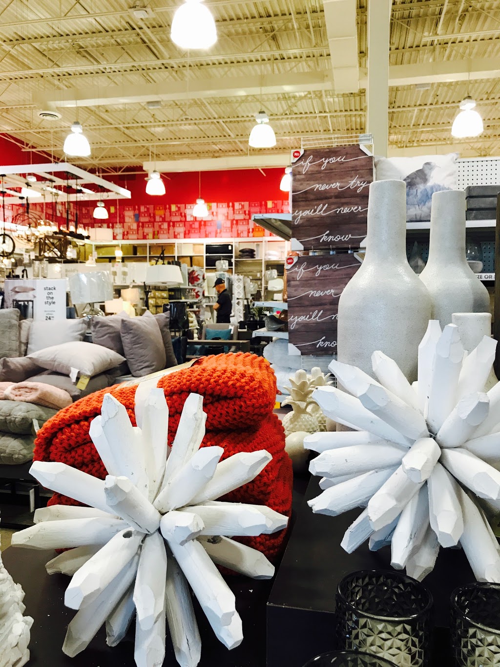 Bouclair Home | 3135 Hwy 7 Unit 1AA, Markham, ON L3R 0T9, Canada | Phone: (905) 943-9102