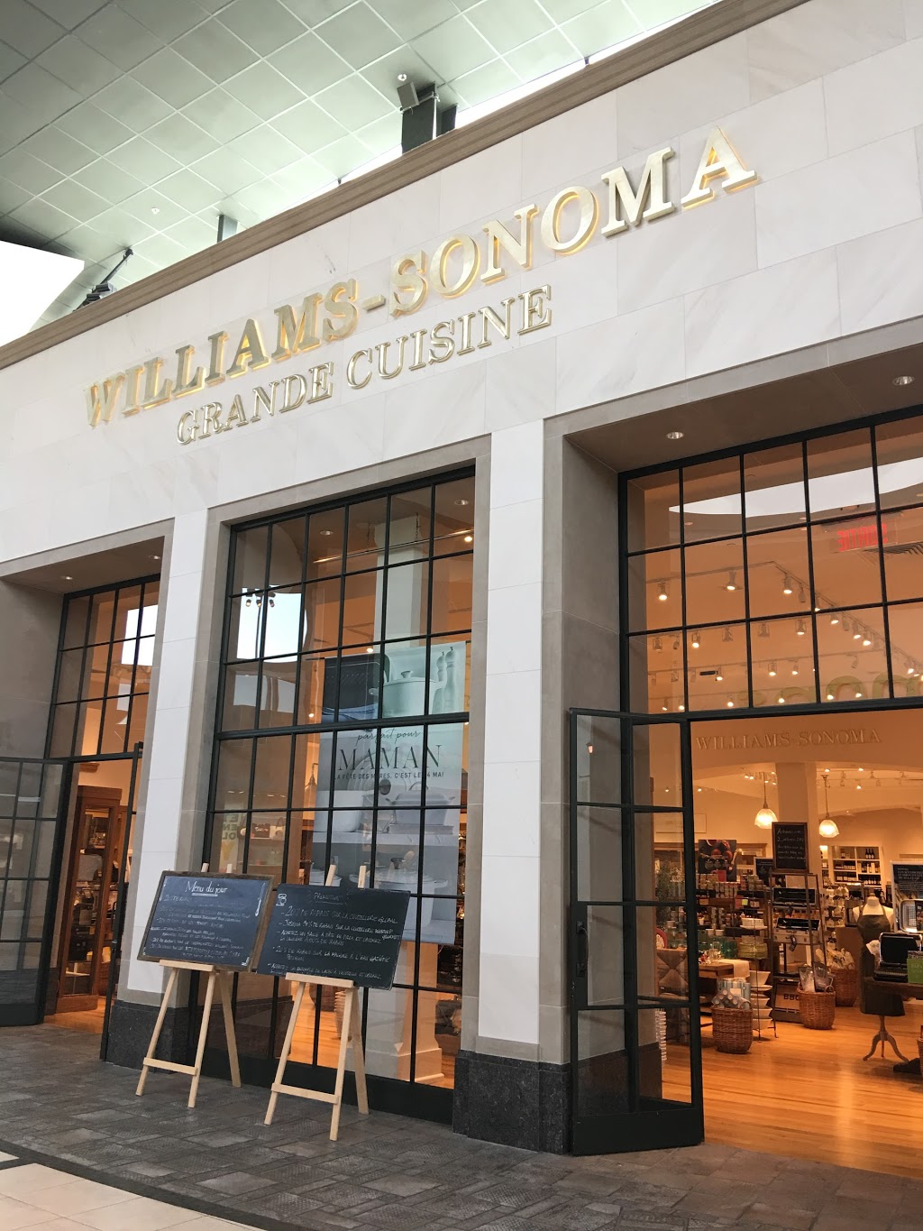Williams-Sonoma | 3035 Boulevard le Carrefour, Laval, QC H7T 1C8, Canada | Phone: (450) 686-1825