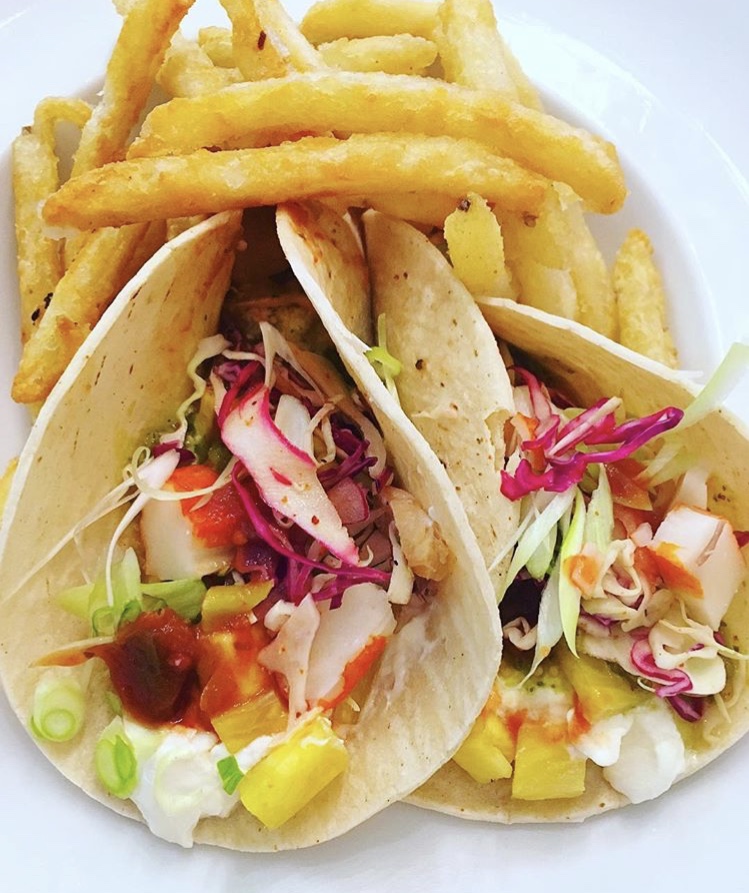 Elna Bistro | 6900 Boulevard Décarie m240, Côte Saint-Luc, QC H3X 2T8, Canada | Phone: (514) 564-3562