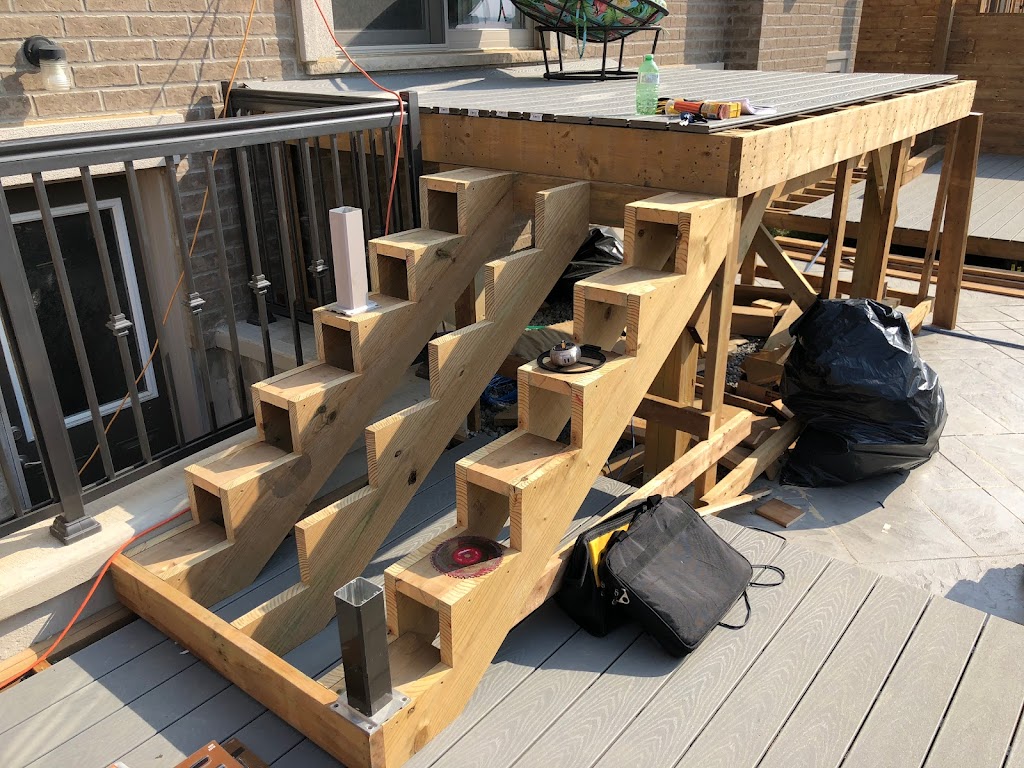 Master Deck Builder Etobicoke | 10 Neighbourhood Ln. #77, Etobicoke, ON M8Y 0A4, Canada | Phone: (647) 439-3541