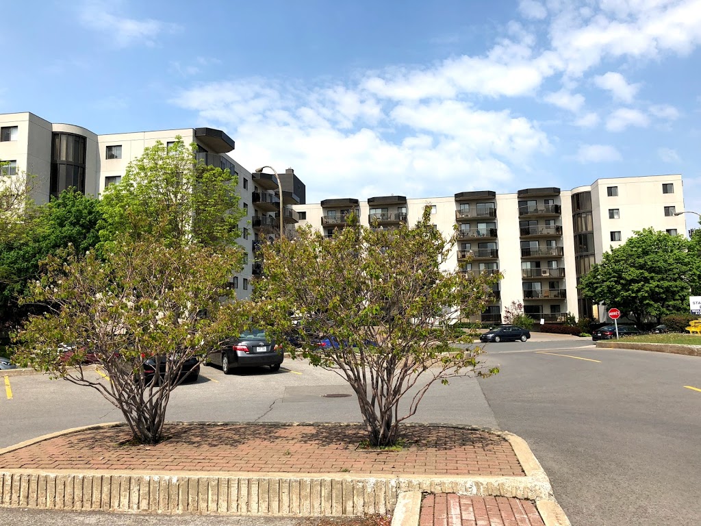 Condo Versailles | 7333 Rue Pierre Corneille, Montréal, QC H1M 3N9, Canada | Phone: (514) 296-8428