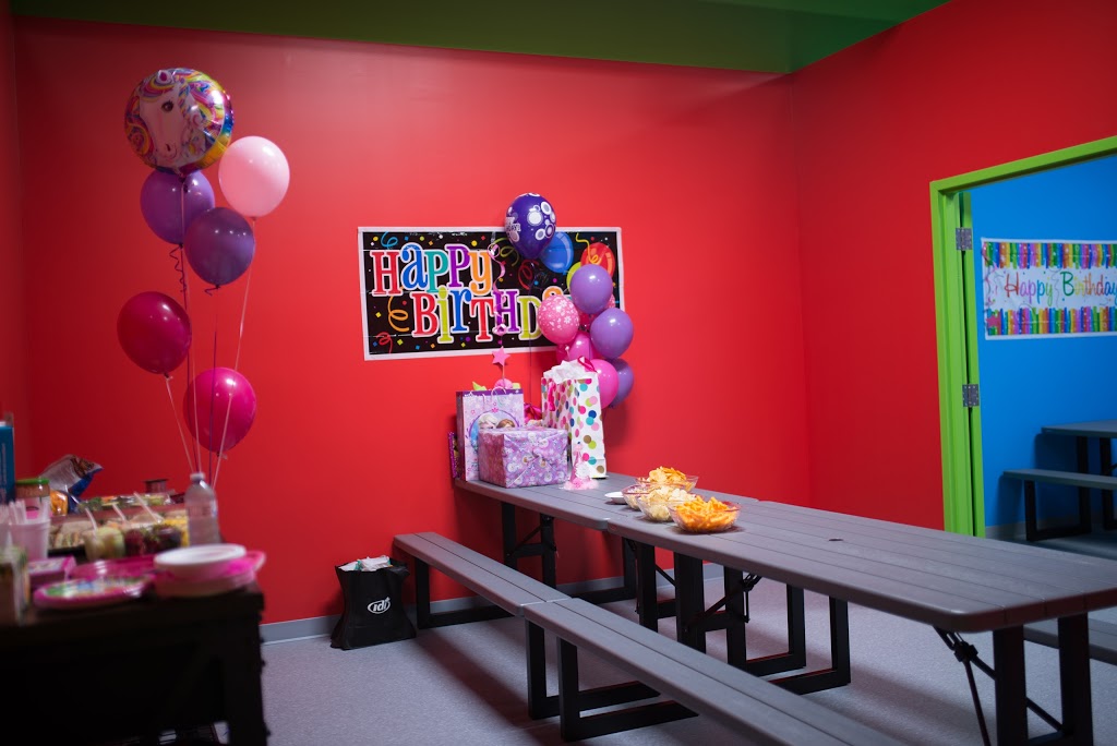 Dinoland Family Fun Centre | 55 Industrial Rd Unit 10, Tottenham, ON L0G 1W0, Canada | Phone: (905) 936-3446