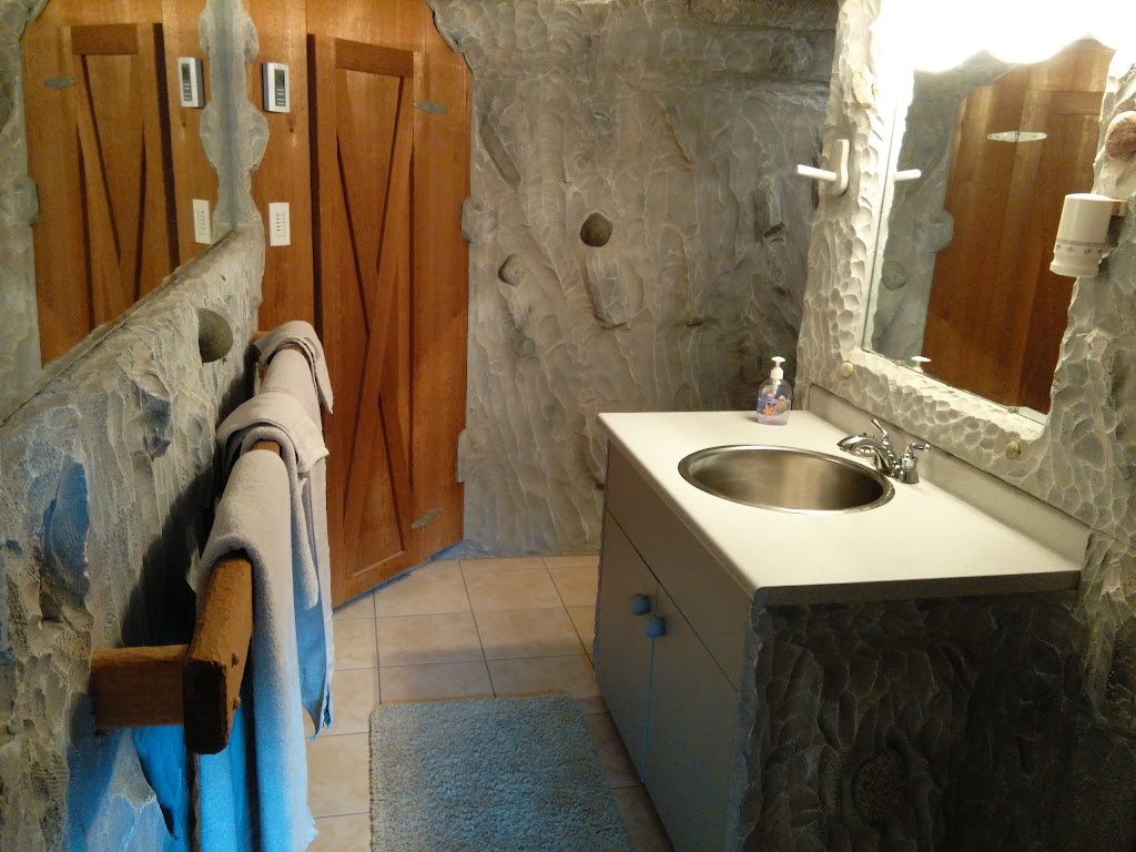 By the Quay B&B | 2959 Kingsway Ave, Port Alberni, BC V9Y 1X8, Canada | Phone: (250) 724-5156