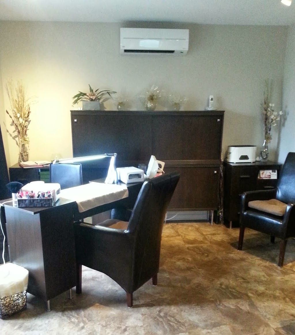 LeSalon - Stylisme Ongulaire | 35 Rue du Cardinal, Saint-Basile-le-Grand, QC J3N 1P3, Canada | Phone: (514) 909-0361