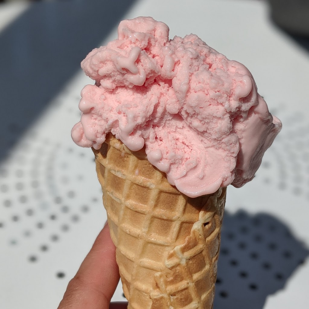 2 Chill Gelato | 38086 Cleveland Ave, Squamish, BC V8B 0A1, Canada | Phone: (604) 567-2665
