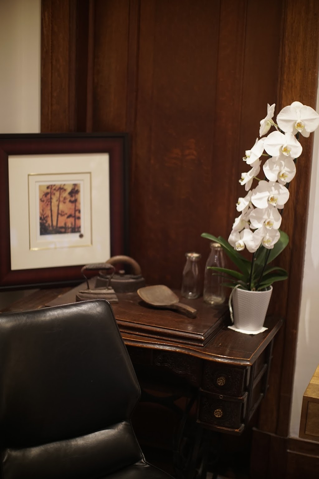 Bryan Lok Osteopathy | 2 Lyall Ave, Toronto, ON M4E 1V8, Canada | Phone: (647) 794-1613