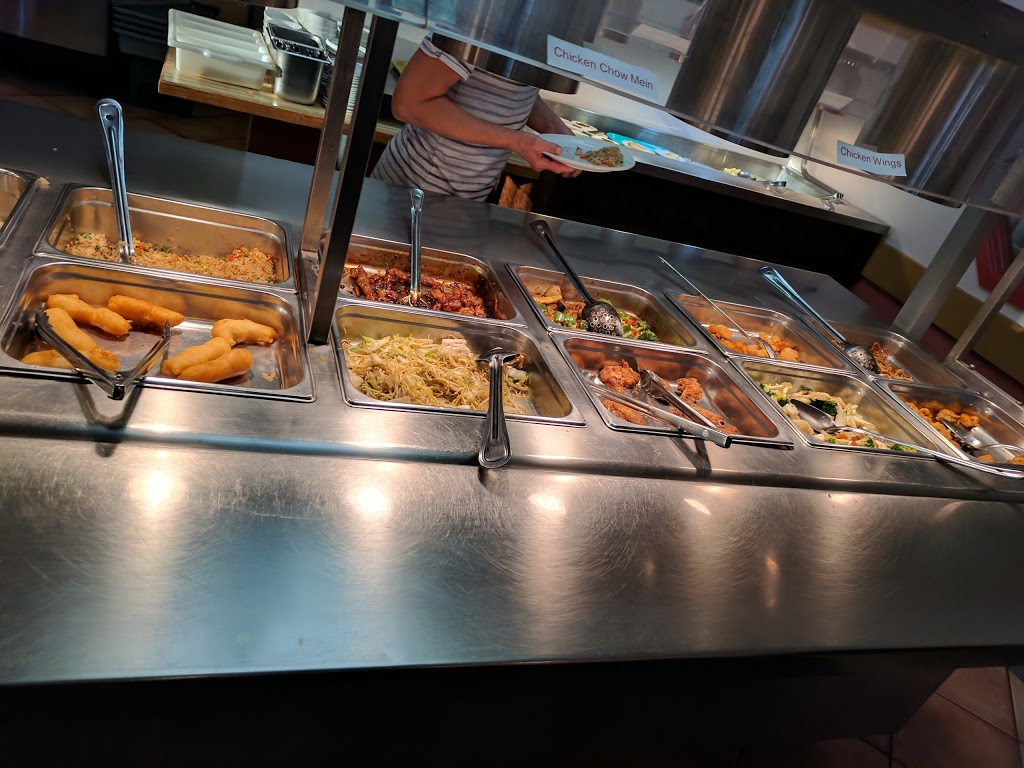 Lucky Dragon Restaurant | 5716 48 Ave, Camrose, AB T4V 0K1, Canada | Phone: (780) 672-5012
