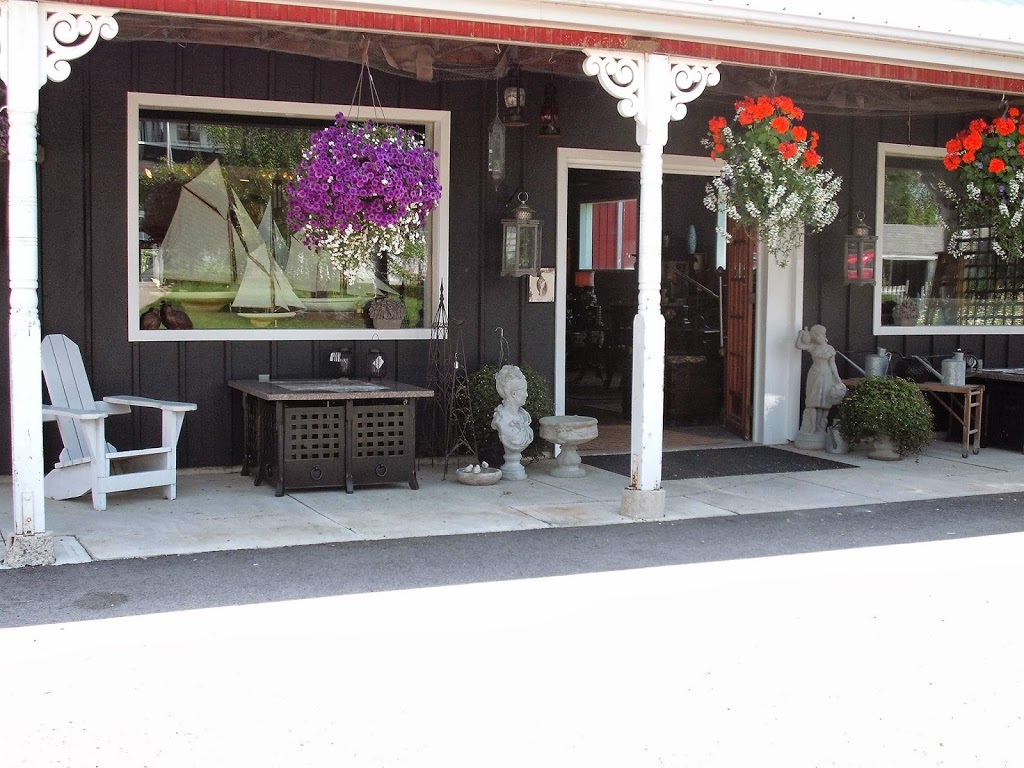 Urban Renewal Decor | 1350 Wharncliffe Rd S, London, ON N6L 1K3, Canada | Phone: (519) 652-2699