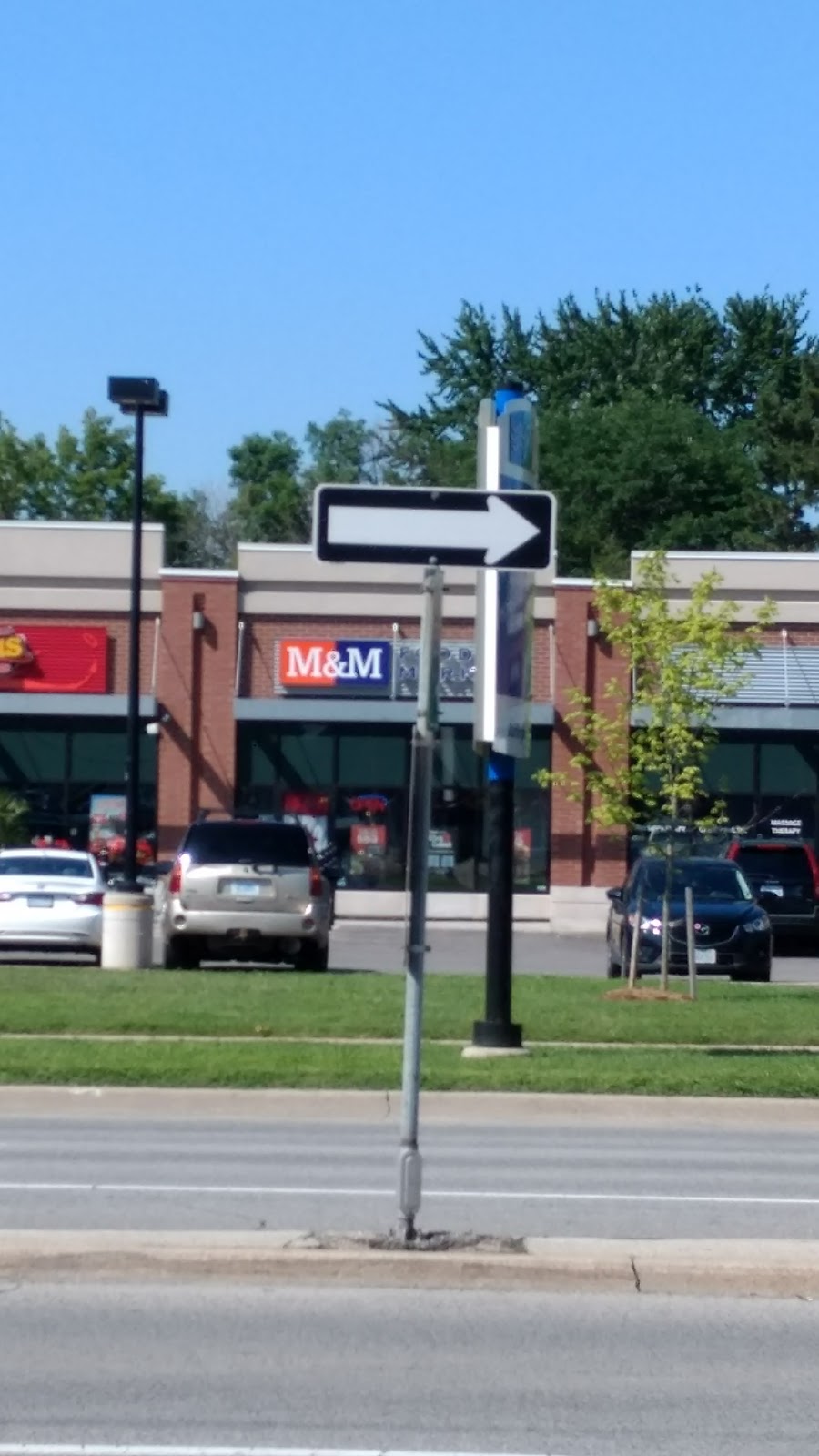 M&M Food Market | 450 Appleby Line, Burlington, ON L7L 2Y2, Canada | Phone: (905) 632-1038