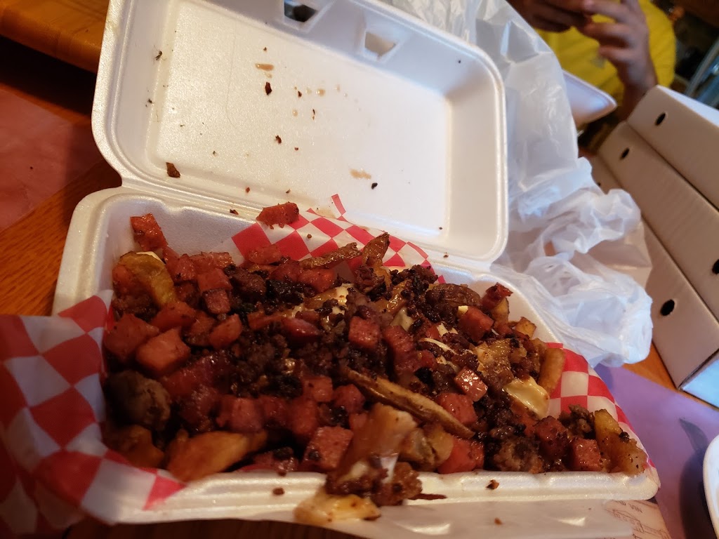 Woodys Place | 8575 County Rd 15, North Augusta, ON K0G 1R0, Canada | Phone: (613) 499-9524