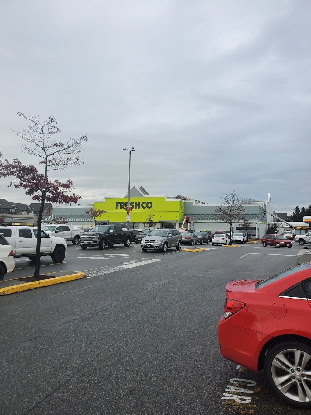 FreshCo 53 St & Ladner Trunk | 5275 48 Ave, Delta, BC V4K 1W4, Canada | Phone: (604) 940-0051