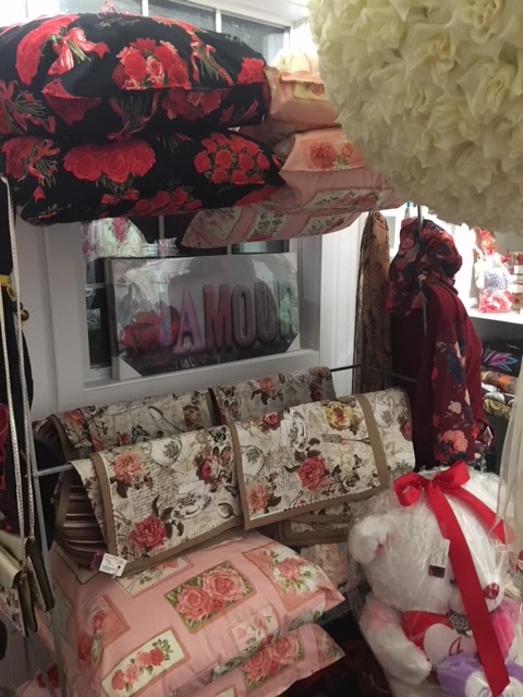 Everything Rose / Toute En Rose | 845 Route 105, Alcove, QC J0X1A0, Canada | Phone: (613) 355-8229