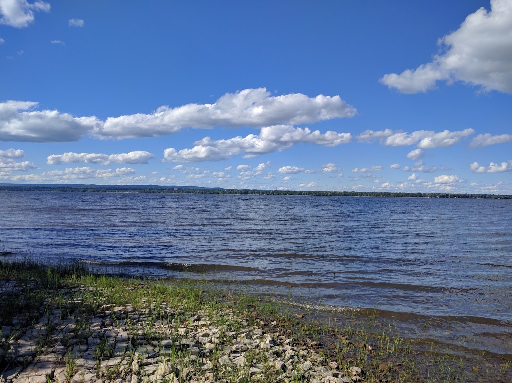 Barry Mullen Park | 152 Grandview Rd, Nepean, ON K2H 8B1, Canada