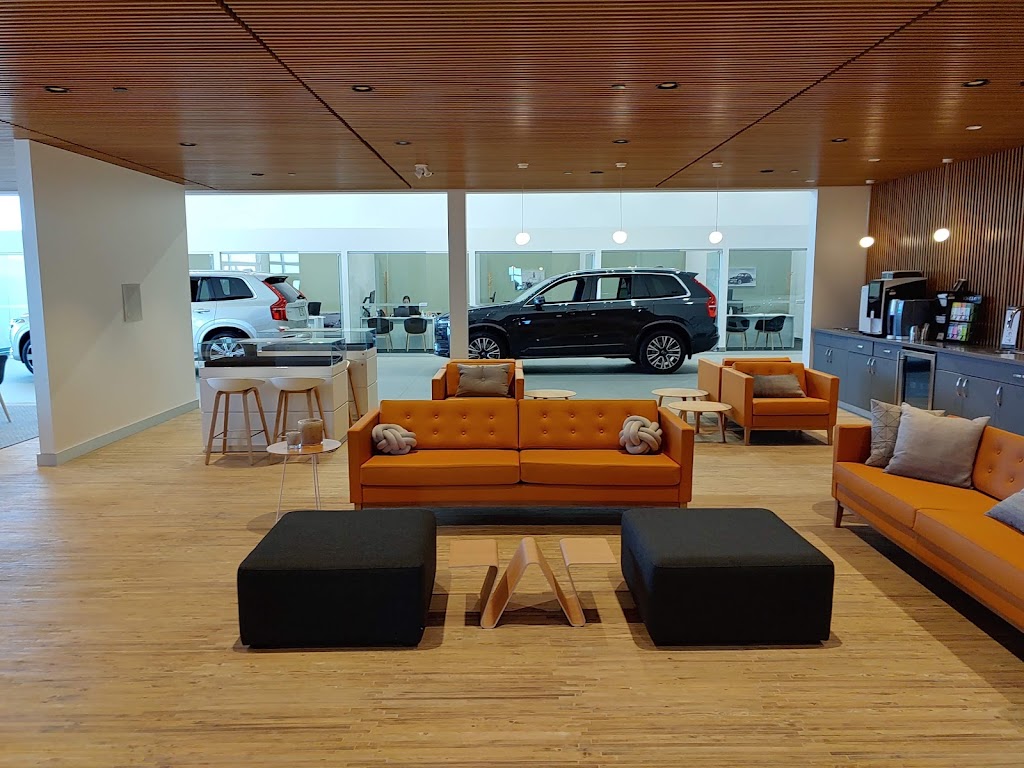 Volvo Cars Royal Oak | 7015 112 Ave NW, Calgary, AB T3R 1R8, Canada | Phone: (855) 676-1099