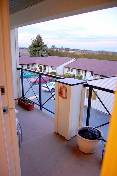 Legion Manor Retirement Living | 7601 E Saanich Rd, Saanichton, BC V8M 0A4, Canada | Phone: (250) 652-3261
