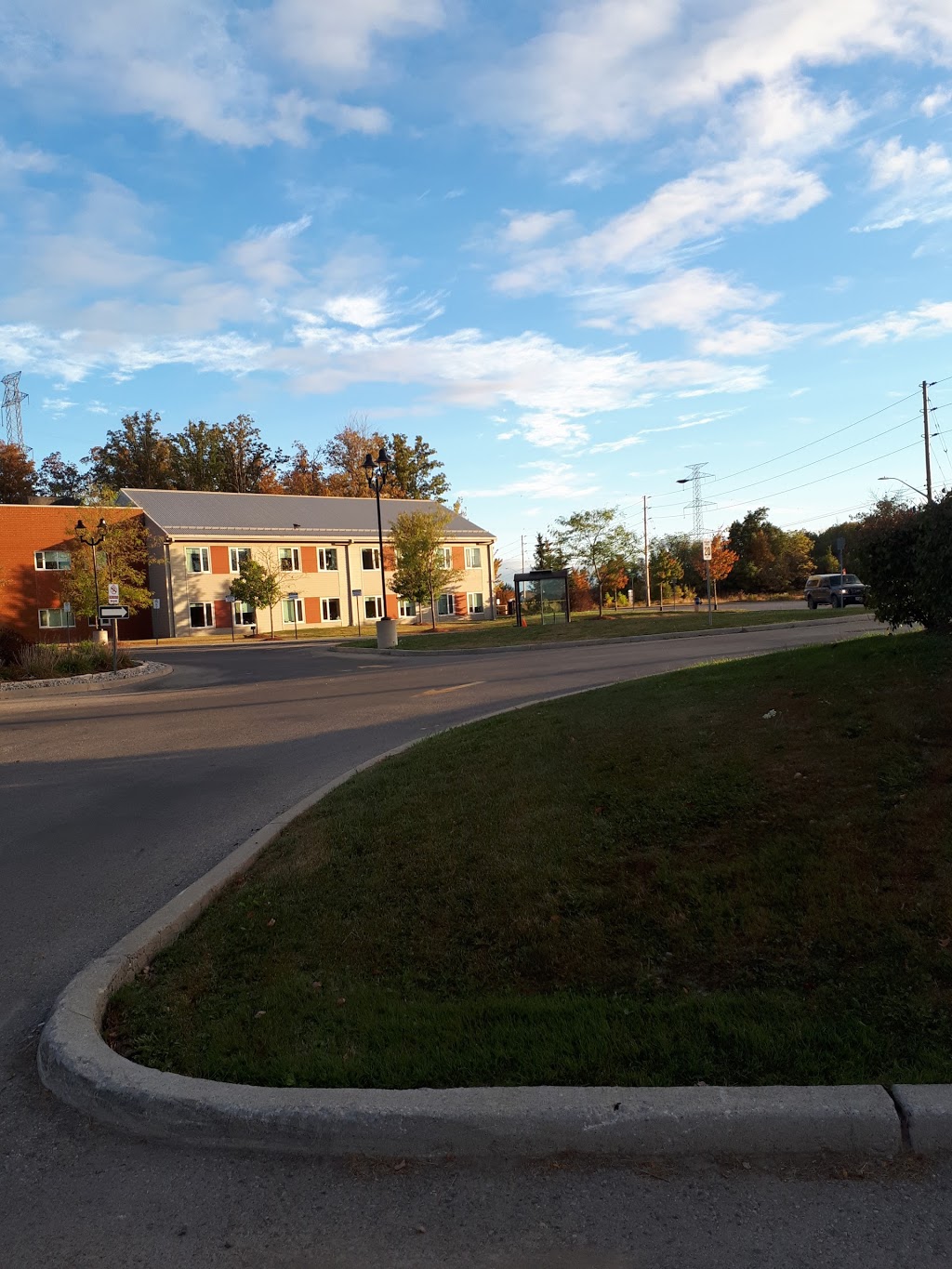 Valleyview Home | 350 Burwell Rd, St Thomas, ON N5P 0A3, Canada | Phone: (519) 631-1030
