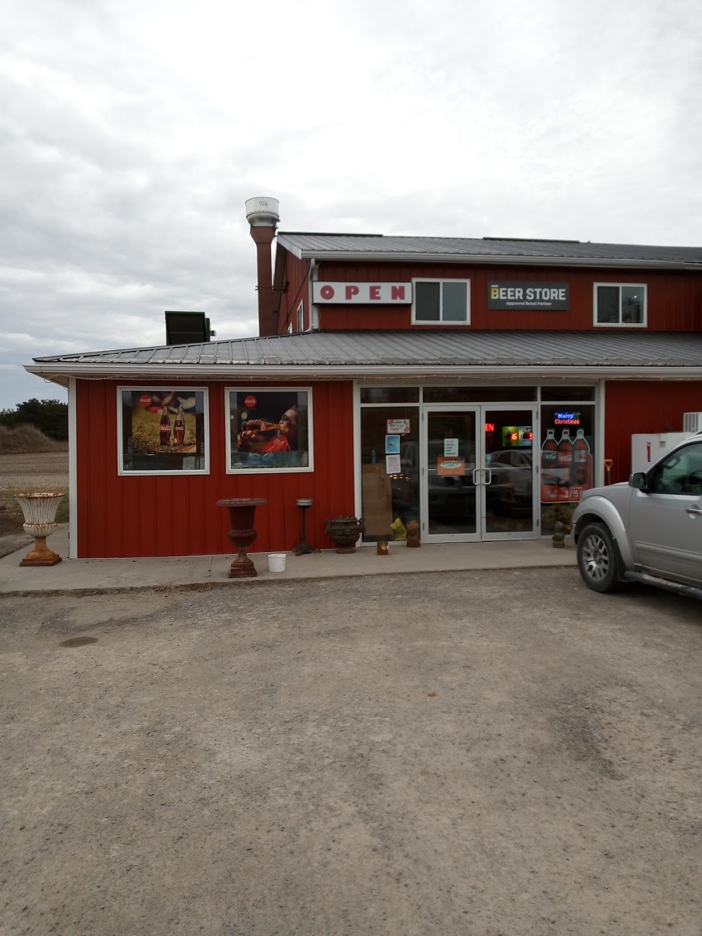 The Red Barn Country Market | 103 Lonsberry Rd, Roseneath, ON K0K 2X0, Canada | Phone: (905) 352-1085