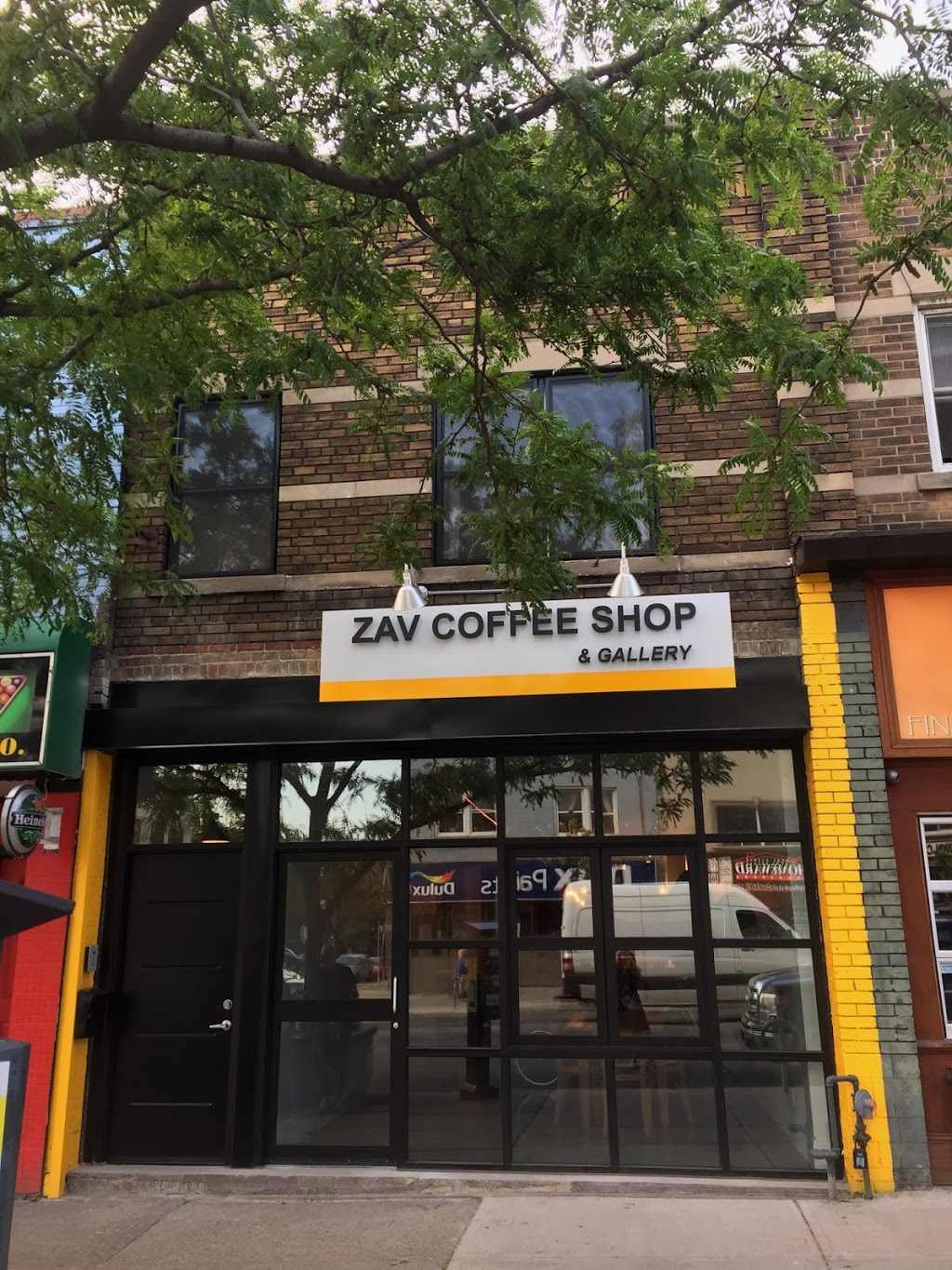 Zav Coffee Shop | cafe | 2048 Danforth Ave, Toronto, ON M4C 1J6, Canada | 4168237641 OR +1 416-823-7641