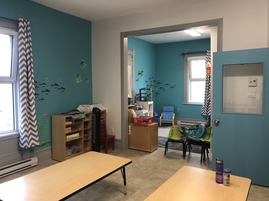 Nursery Mon Petit Monde | 4346 Bd LaSalle, Verdun, QC H4G 2B2, Canada | Phone: (514) 766-4400