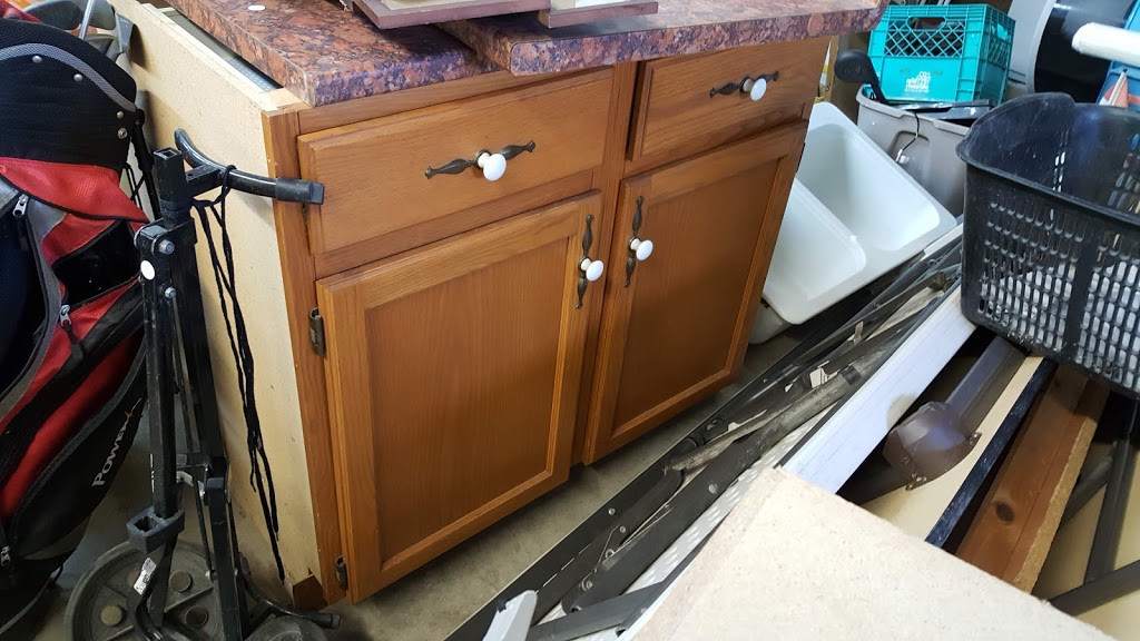 The Hidden Treasure Chest Flea Market | 2 Industrial Dr, Campbellford, ON K0L 1L0, Canada | Phone: (705) 854-0037
